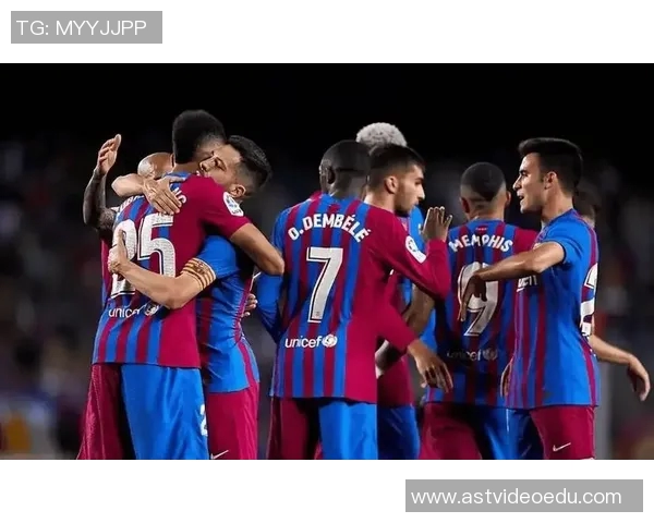 西甲巅峰对决巴萨与皇马展开激烈角逐 谁将笑傲经典战役